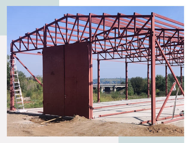 Холодные ангары в Петергофе