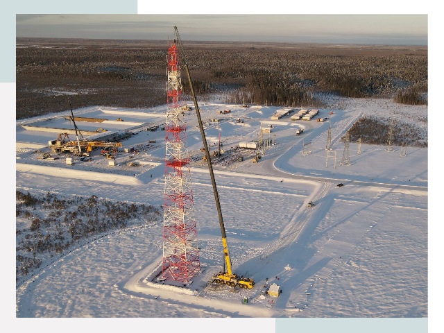 Мачты связи в Петергофе