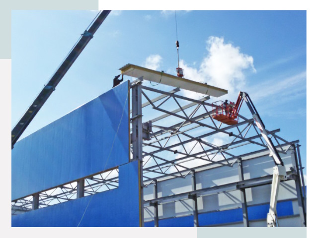 Монтаж сэндвич-панелей в Петергофе
