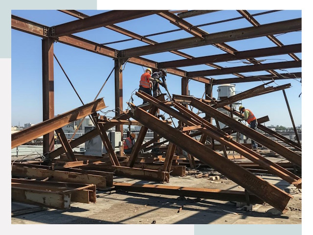 Демонтаж металлоконструкций в Петергофе от 628 руб.